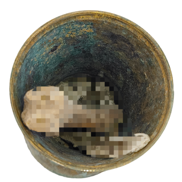 A single spirit Prai Urn - Image 3