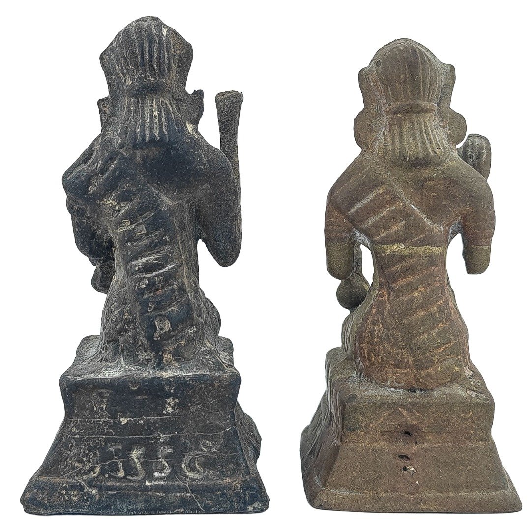 Rear view of the two old Nang Kwak passed down from Kruba Thep’s mother’s shop