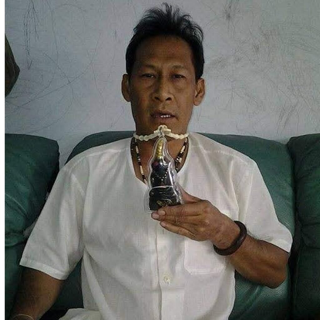 Old photograph connected with Ajarn Put Casanova Ngan pieces from the original period