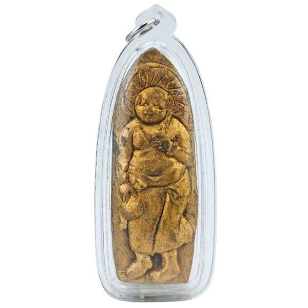 Khun Chang by Ajarn Nut BE 255x old batch amulet front with gold-coloured raised Khun Chang image