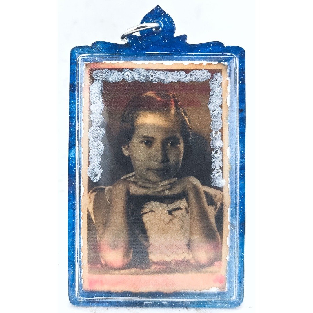 Kumaree Lamduan by Ajarn Kitkamo with the original photograph of the 12-year-old rural Thai girl